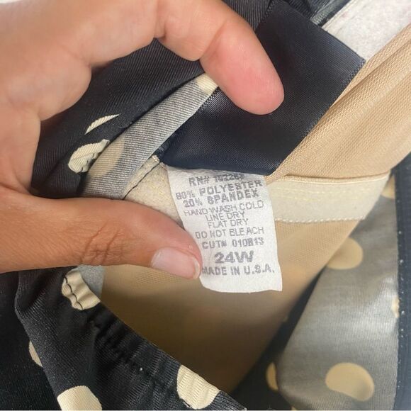 Esther Williams ModCloth Pin Up Swimsuit - Picture 4 of 4